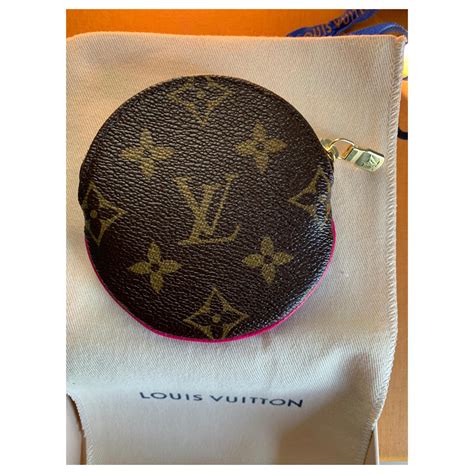 louis vuitton porte monnaie rond|Louis Vuitton pouch wristlet.